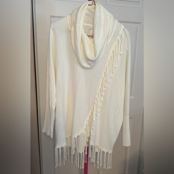 Tunic Sweater Size S - Picture 2 of 8